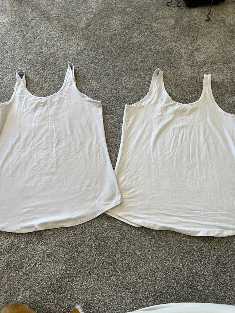 Set of 4 NOBO Layering Tank Tops in White, Black and Brown - Picture 4 of 10